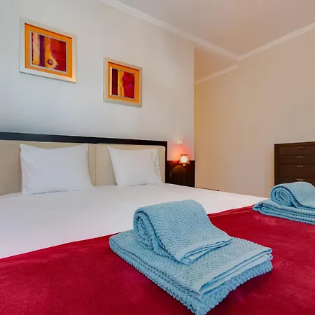 Jazz & Silvia - Moderno & Apenas A 5 Min Da Dos Pescadores * Albufeira